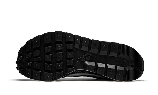 Vaporwaffle Black White
